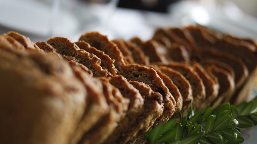 banana bread cu faina de migdale